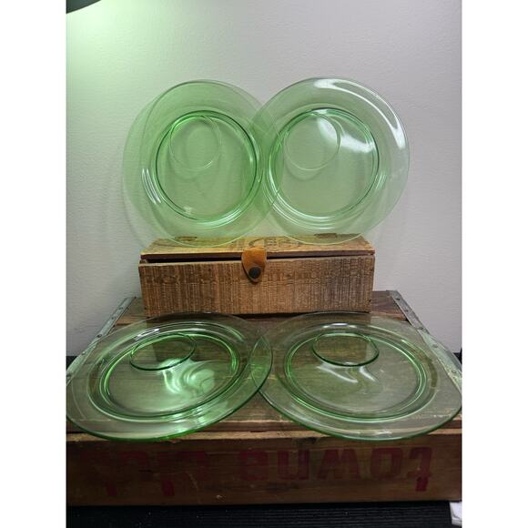 Set of 4 Uranium Vaseline Snack Luncheon Plates with Cup Holders 8.75" dia. - Picture 1 of 3